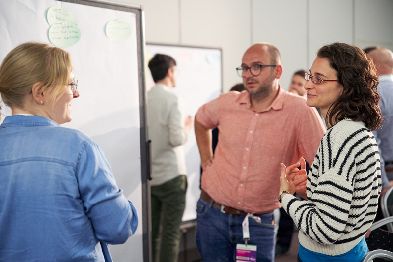 Teilnehmende einer Software Architecture Schulung